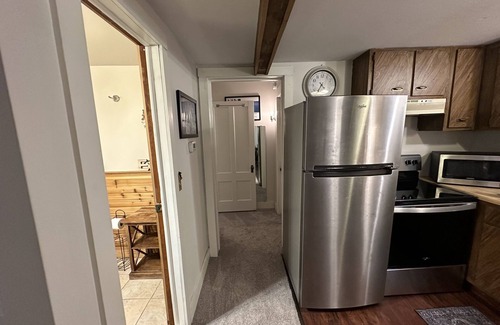 West Bridgewater Apartment | 2 Bedroom with Hot Tub - 1 Minute from Gondola - Skyeship House