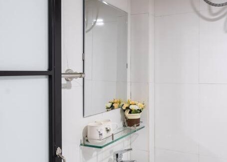 French Quarter Apartment | 2 bedrooms - street view -5 mins to Old Quarter