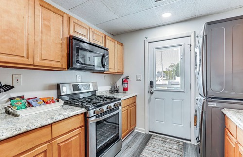 Ocean Gate Apartment | 2 Blocks to Beach: Apt w/Grill in Ocean Gate!