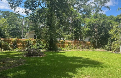 West Ashley House | 2 BR 1 Bath On a Quiet Street