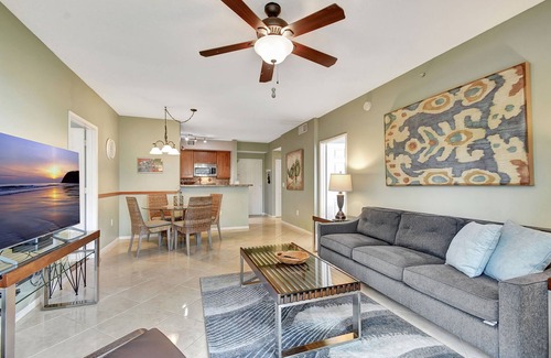 Grandview Heights Apartment | 2 BR/2 BA Condo in Downtown WPB Pool Gym Parking Spot Juliet Balcony