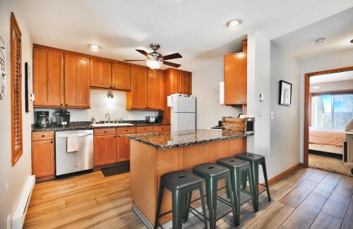 South Snyderville Basin Apartment | 2 br across from Park City Canyons Village Views!