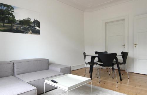 Frederiksberg C Apartment | 2-BR apartment with a balcony in Frederiksberg C - 189