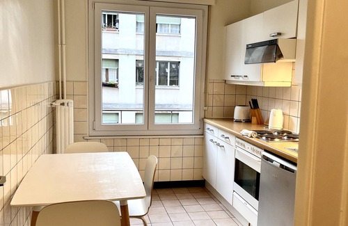 Jargonnant Apartment | 2 BR Cosy Apartment next to Lake