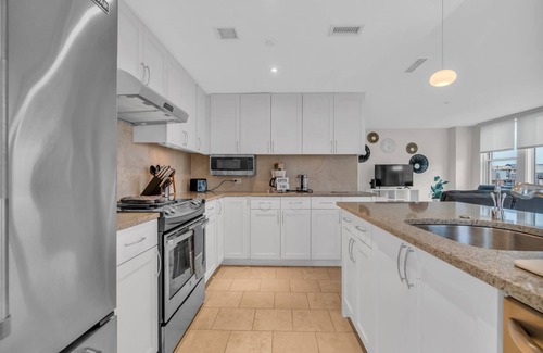 Chinatown Apartment | 2 BR Fully Furnished Apartment at Penn Quarters - Surrounded by Best Restaurants