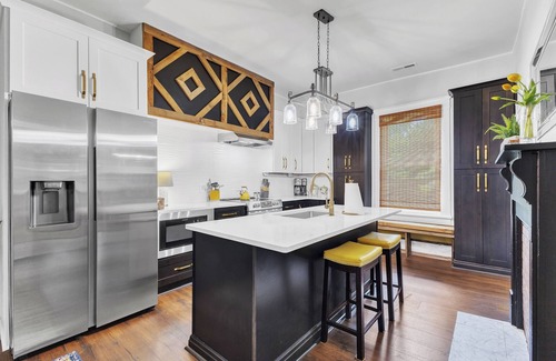 Garner House | 2 BRs/2 BAs - Stroll to Coffee, Bakery, Wine Bar - Downtown Garner