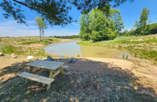 White Cloud Cabin | 2 Cabins with Kitchen/Bath House on 137 Acres!