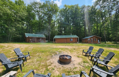 White Cloud Cabin | 2 Cabins with Kitchen/Bath House on 137 Acres!