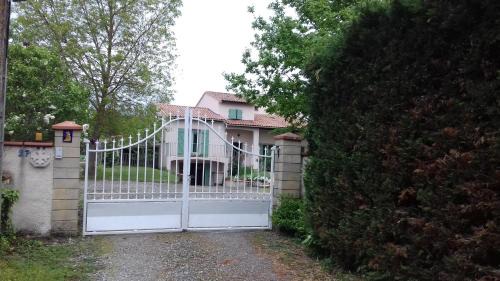 Lapeyrouse-Fossat House | 2 chambres lit140 et 2lits 90 dans villa10mn ligue de foot 13mn clinique l union 18mn golf Palmola