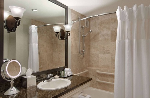 West San Antonio Hotel | 2 Connecting Suites at a 4⭐️ Hotel