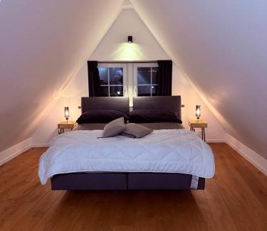Wettingen Bed & Breakfast | 2 Home