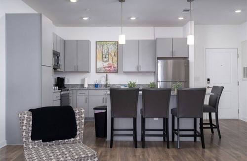 Pelham Apartment | 2 King Suites + Pool Near Oak Mountain
