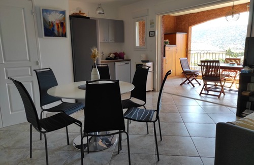 Oletta Apartment | 2 km from the beach, air-conditioned T3 apartment with swimming pool and secure private parking.