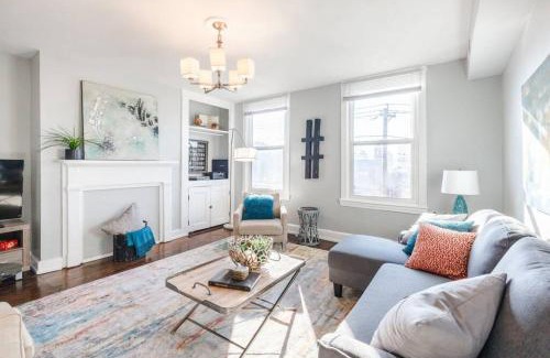 Mount Auburn Apartment | 2 Large Apts w Parking - Downtown Over the Rhine