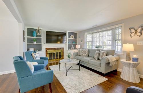 Hyannis House | 2 Mi to Craigville Beach Hyannis Home with Deck