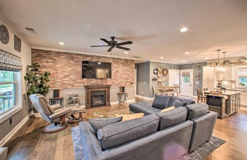 Parker House | 2 Mi to Downtown Luxe Greenville Retreat!