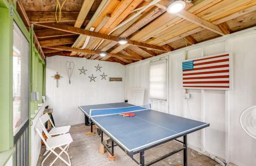 Chincoteague House | 2 Mi to Downtown Tranquil Abode in Chincoteague!