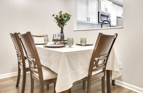 Hinesville Condo | 2 Mi to Fort Stewart: Modern Hinesville Haven