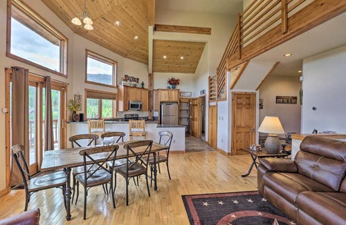Innsbruck Val Moritz House | 2 Mi to Granby Ranch Granby Home with Hot Tub!