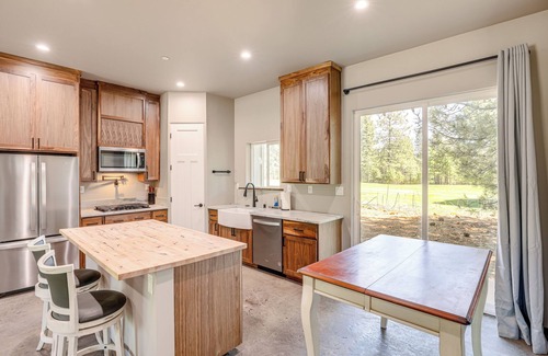 Bailey Creek House | 2 Mi to Lake Almanor: Home w/Golf Course Views!