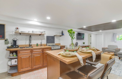 Belmont Cragin Apartment | 2 Mi to Logan Square: Pet-Friendly Unit w/Yard!