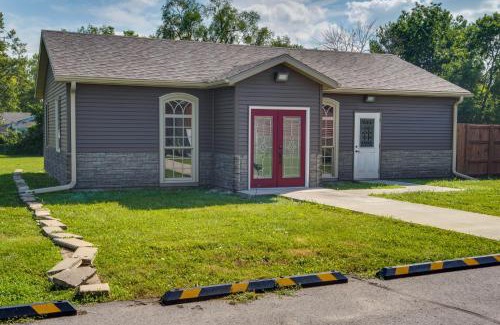 Newton Apartment | 2 Mi to Main St Newton Guest House