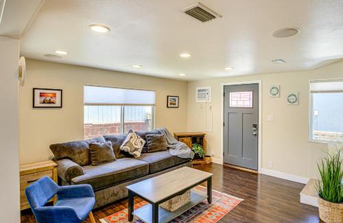 Belmont Heights House | 2 Mi to Ocean Long Beach Home with Gas Grill!