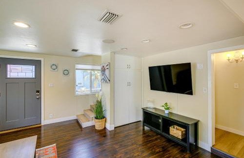 Belmont Heights House | 2 Mi to Ocean Long Beach Home with Gas Grill!