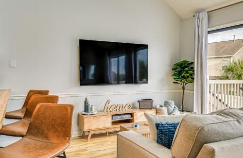Surfside Beach House | 2 Mi to Surfside Beach Coastal Escape with Balcony!