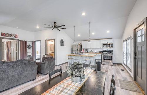 Warm Springs House | 2 Mi to Warm Springs Pools: Home w/Large Yard!
