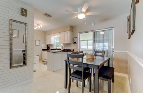 Boca Ciega Ridge House | 2 Miles 2 Redington Beach. Large Yard, Dog Friendly. Bonus Lounge/Kids Room