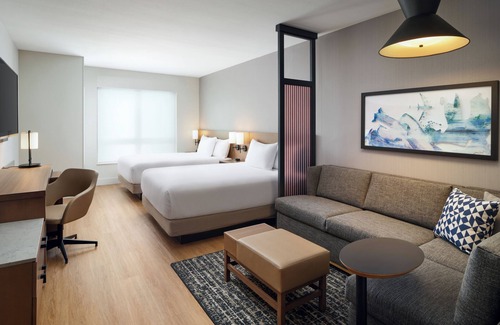 Melbourne Hotel | 2 Modern Rooms w/Sofa bed Ideal for Family Stay | 10 Mins Drive to Downtown