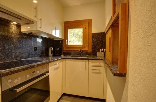Silvaplana Apartment | 2-room flat with lake view on the 3rd floor