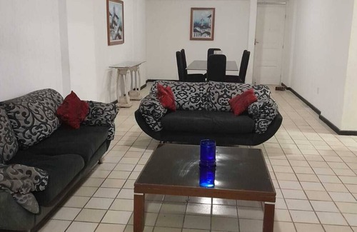 Jardim Oceania Apartment | 2 streets from the sea, excellent location, with 270m² and cozy
