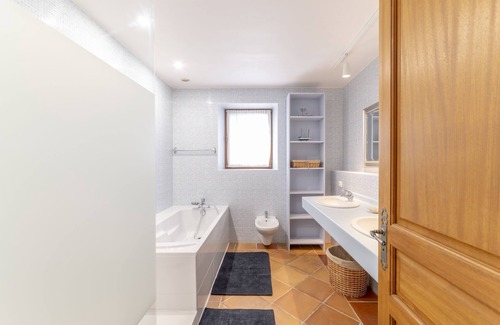 Monclar-de-Quercy Bed & Breakfast | 2 self-catering cottages on the same estate in the heart of South-West France