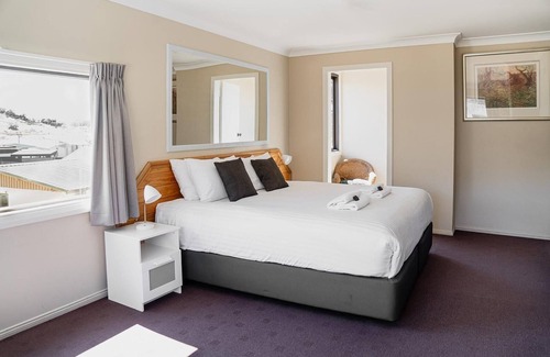 Perisher Valley Hotel | 2 Share - Double or Twin Share