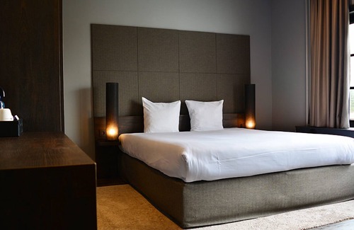 Municipality of Wassenaar House | 2 Units | Rejuvenate in Soothing Haven w/Breakfast | Scheveningen Beach & Dunes