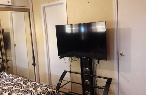 Juarez Municipality House | 2 USA CONSULATE HAKAL HOUSE Room for 2