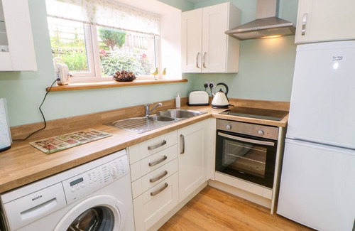 Eastgate Cottage | 2 WEST HASWICKS, pet friendly, character holiday cottage in Westgate