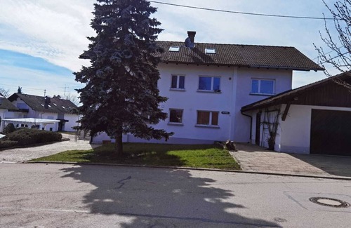 Uehlingen-Birkendorf Apartment | 2-zimmer-appartement "haus Waldeck"