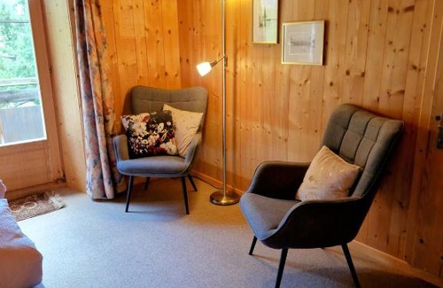 Frauenkirch Apartment | 2 Zimmer Ferienwohnung Davos-Glaris