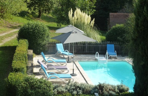 Jayac House | 20 km from Sarlat, a haven of peace welcomes you .