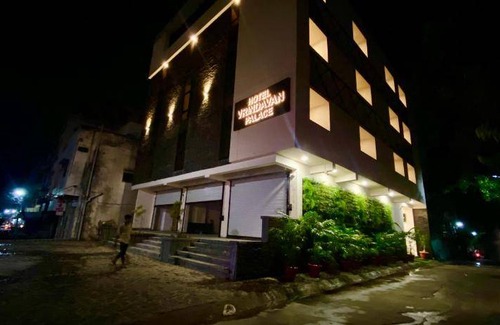 Indore Hotel | 20 m² Hotel ∙ 4 guests