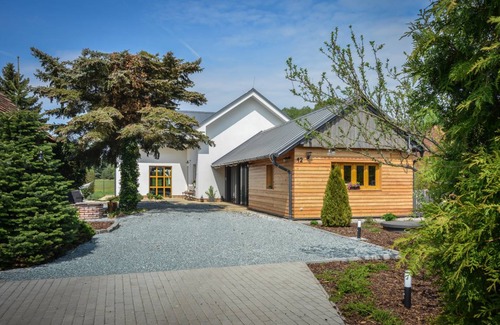 Kladruby nad Labem Villa | 20 m² Villa ∙ 3 bedrooms ∙ 10 guests