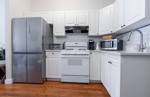 West New York Condo | 20 Min to NYC | Walk Everywhere | Cozy 2-BR | Laundry | Paid Parking