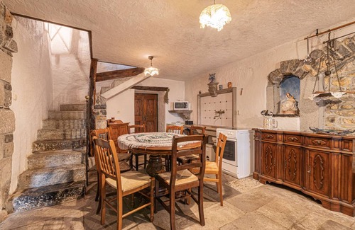 Kras House | 200 m² House ∙ 4 bedrooms ∙ 8 guests