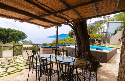 Laurito Villa | 200 m² Villa ∙ 4 bedrooms ∙ 8 guests