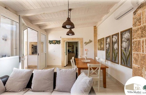 Oria Villa | 200 m² Villa ∙ 5 bedrooms ∙ 9 guests