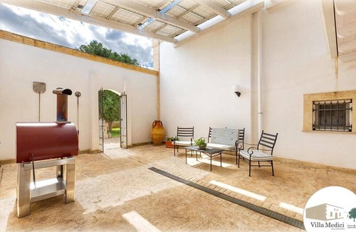 Oria Villa | 200 m² Villa ∙ 5 bedrooms ∙ 9 guests