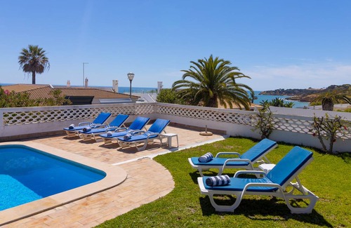 Olhos D'Agua Villa | 200 m² Villa ∙ 4 bedrooms ∙ 8 guests